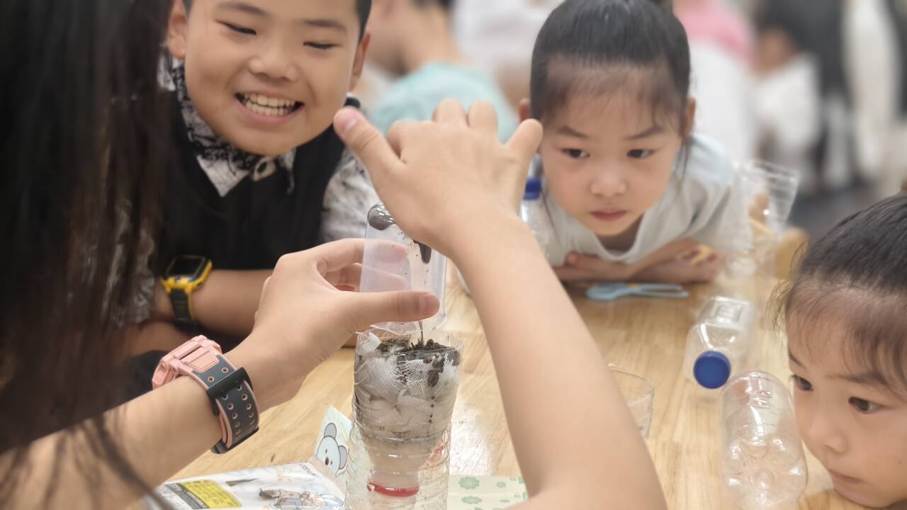 三清社区爱国教育小课堂